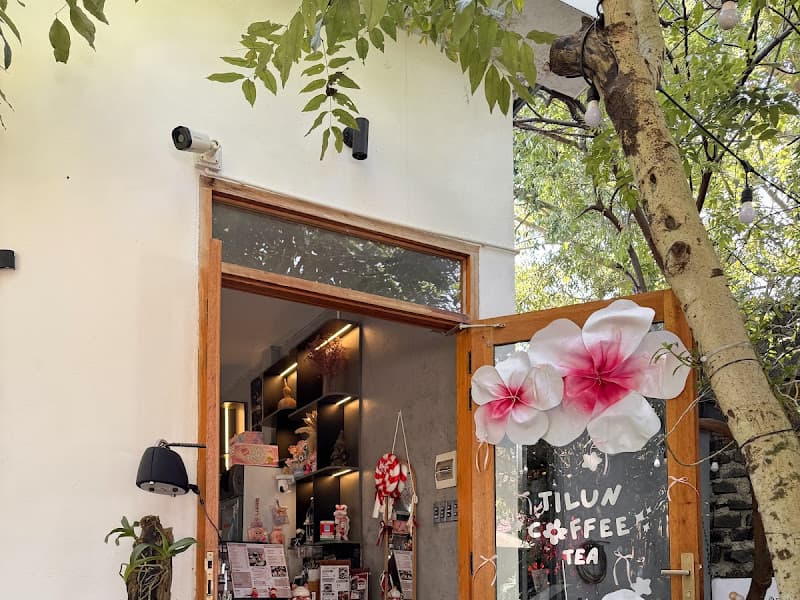 Nhà hàng - Cà phê - Điểm tâm TÍ LÙN