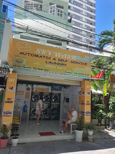 SkyWash laundromat- Nguyen Thi Minh Khai - self service laundry- 24/7