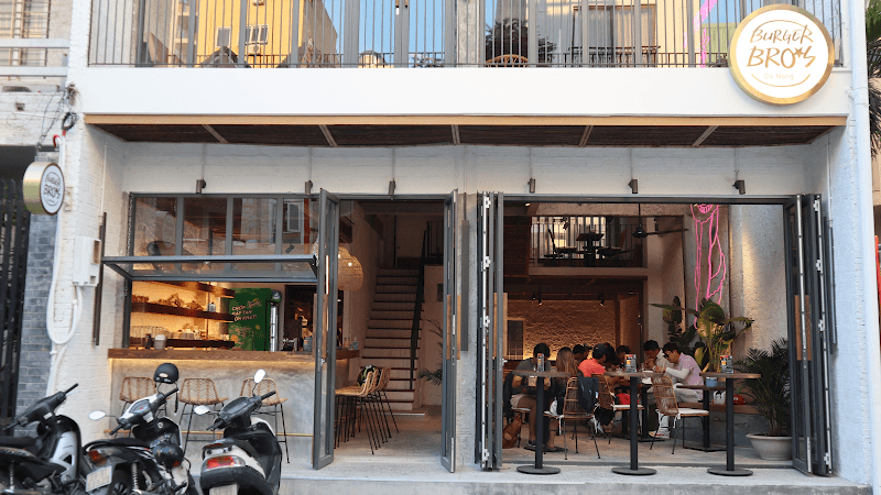 Ảnh bìa Burger Bros