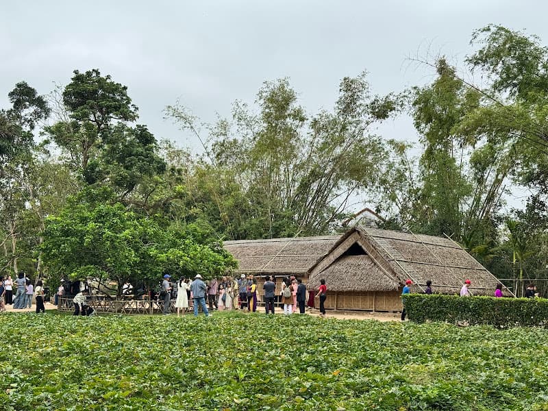 Ảnh bìa Làng Sen Quê Bác