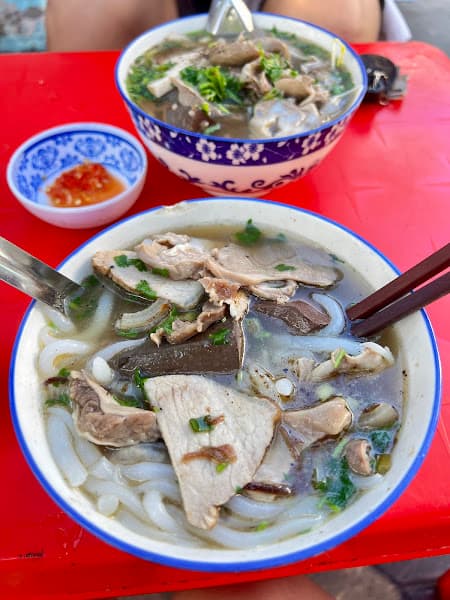 Hình ảnh Cháo lòng đầu hẻm nhà báo - 2