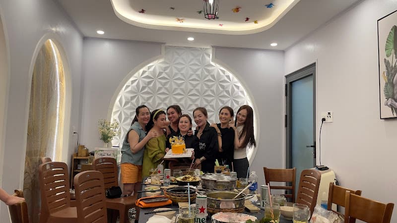 Ảnh bìa Quán Ăn Nhậu Gia Đình - Linh Trương Tửu Lầu