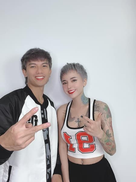 Ảnh bìa Salon Hùng Đông Tinh