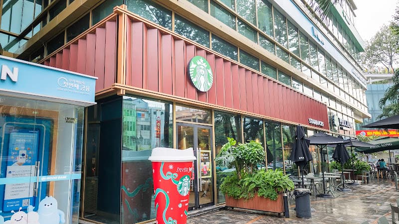 Starbucks Golden Plaza