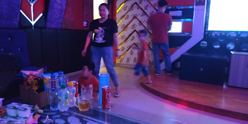 Hình ảnh Karaoke Gia Đình Hội Ngộ - 2