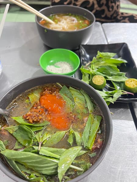 Bánh mì chảo- xíu mại- bò kho chú mập