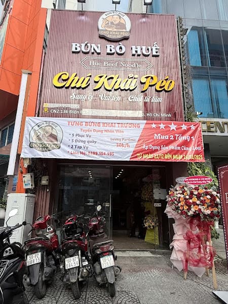 Hình ảnh Bún Bò Huế Chú Khải Péo - Hue Beef Noodle Soup - 4
