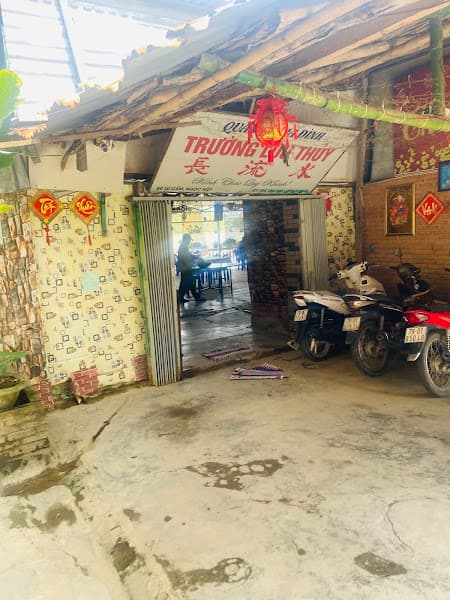 Trường Lưu Thuỷ - Quán Ăn Gia Đình