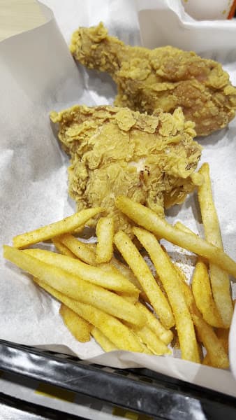 Hình ảnh McDonald's Cách Mạng Tháng 8 - 2