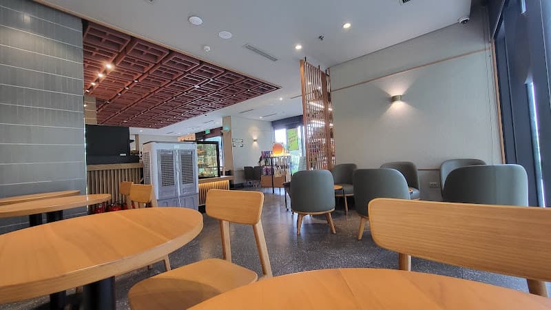Hình ảnh Starbucks Cafe S2.03 - 2
