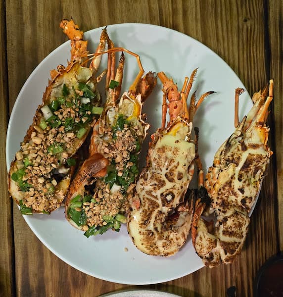 Hình ảnh Nhuc Nhich seafood restaurant - 3