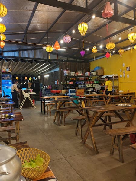 Hình ảnh TIỆM NƯỚNG MÀU VÀNG - 2