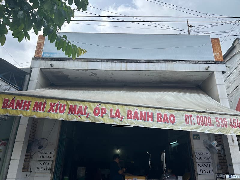 Ảnh bìa Bánh mì xíu mại Cô Nhã