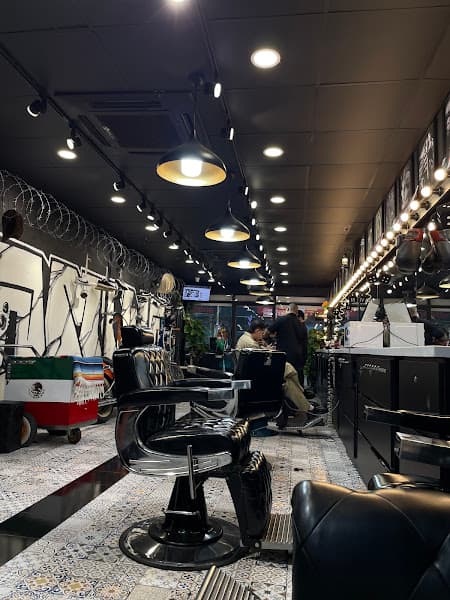 Hình ảnh LIEM BARBER SHOP CHICANO - 65 Nguyễn Thái Sơn, Phường 4, Quận Gò Vấp - 2