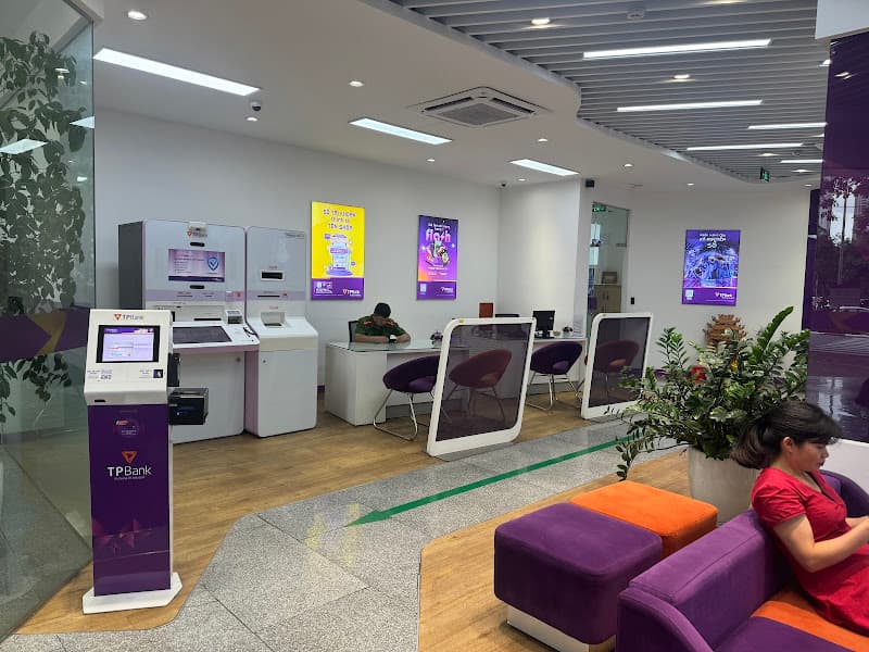Hình ảnh TPBank LiveBank Trung Hòa Nhân Chính - 4