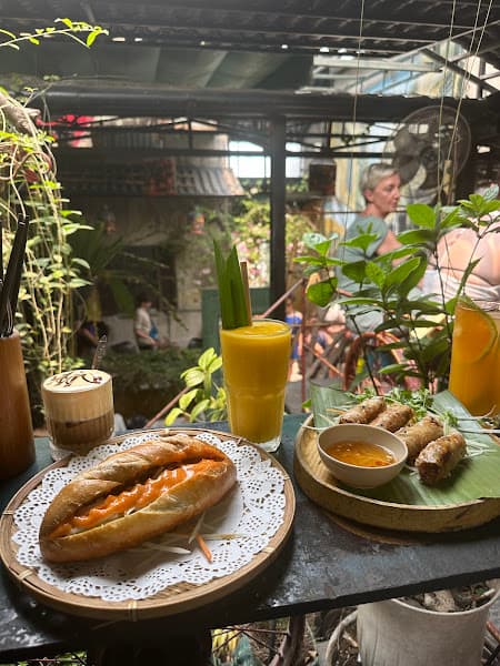 Hình ảnh Hidden Gem Coffee - 4
