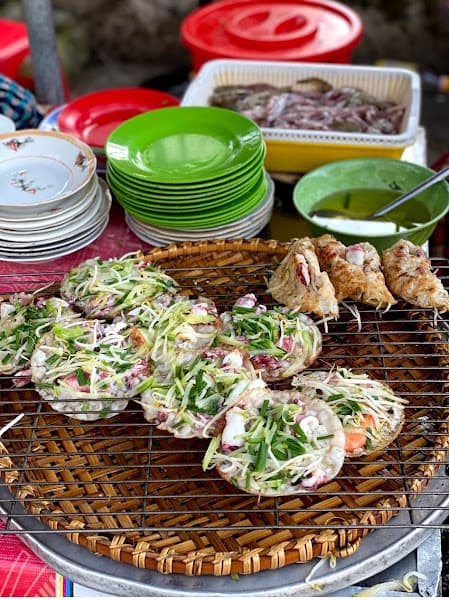 Bánh Xèo Tôm Mực