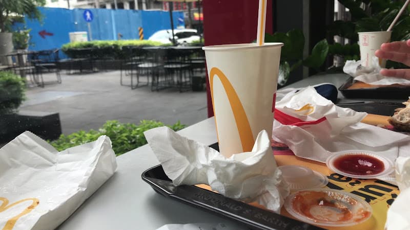 Hình ảnh McDonald's Bến Thành - 3