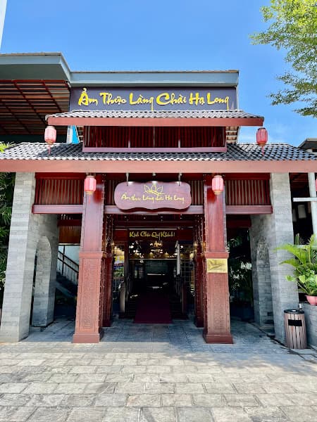 Nhà Hàng Ẩm Thực Làng Chài Hạ Long