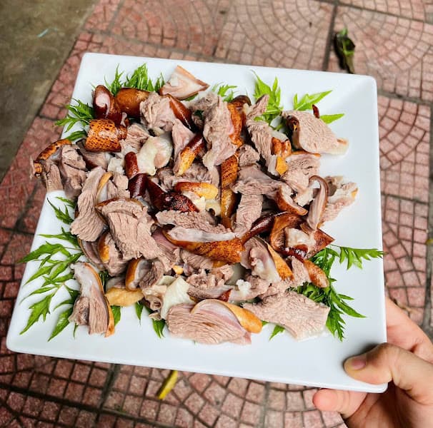 Hình ảnh Nhà Hàng NHẤT DƯƠNG QUÁN - Dê Quay Tùng Xẻo Restaurant - 3