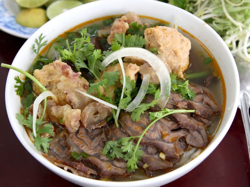 Bún bò Huế Hương Giang Tân Phú