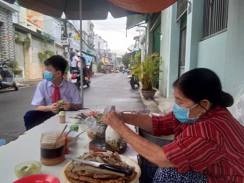 Hình ảnh BÁNH CANH BÀ 9 - ĐÔ LƯƠNG - 3