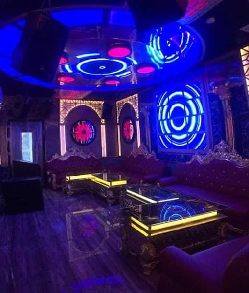 Hình ảnh KARAOKE MAI TRẦN - 2