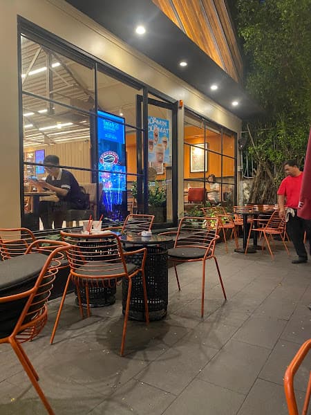 Hình ảnh Highlands Coffee Mạc Đĩnh Chi - 2