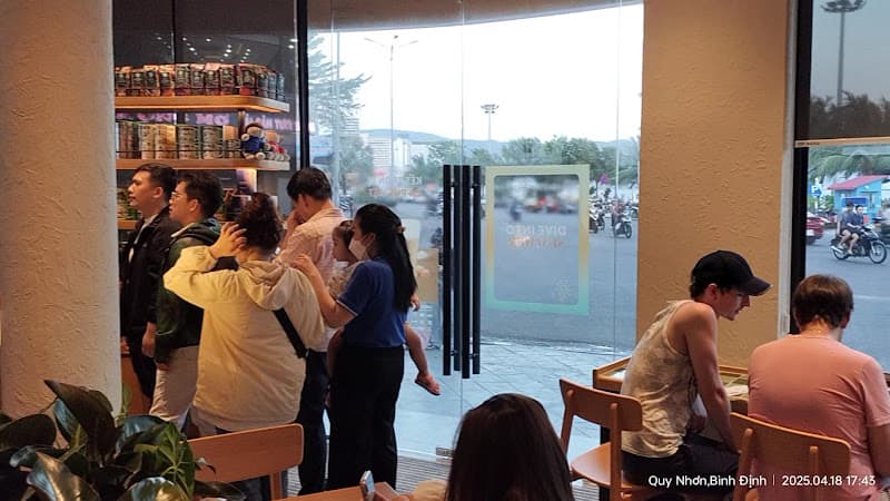 Hình ảnh Starbucks Xuân Diệu Quy Nhơn - 4