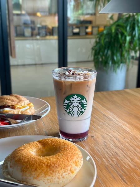 Hình ảnh Starbucks - Emart - 4