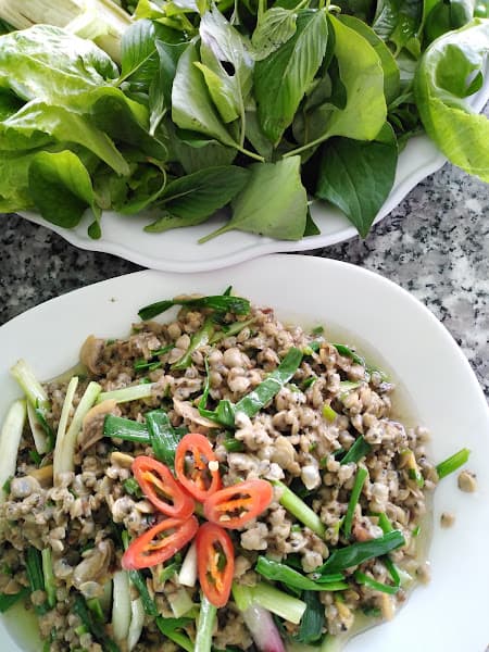 Hình ảnh Quán Cơm Gia Đình Sáu Quân - 4