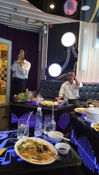 Hình ảnh KARAOKE MATRIX KTV 龙宫 (微信号订房: matrix_ktv) - 2