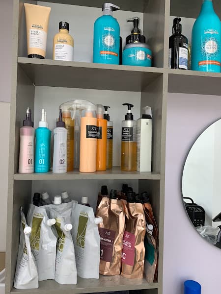 Hình ảnh Wi Hair Salon - 3