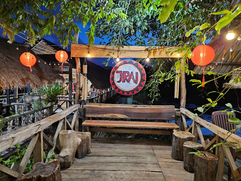 Cơm lam gà nướng Jrai