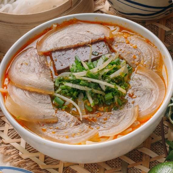 Ảnh bìa Nhà Hàng Tới Bến