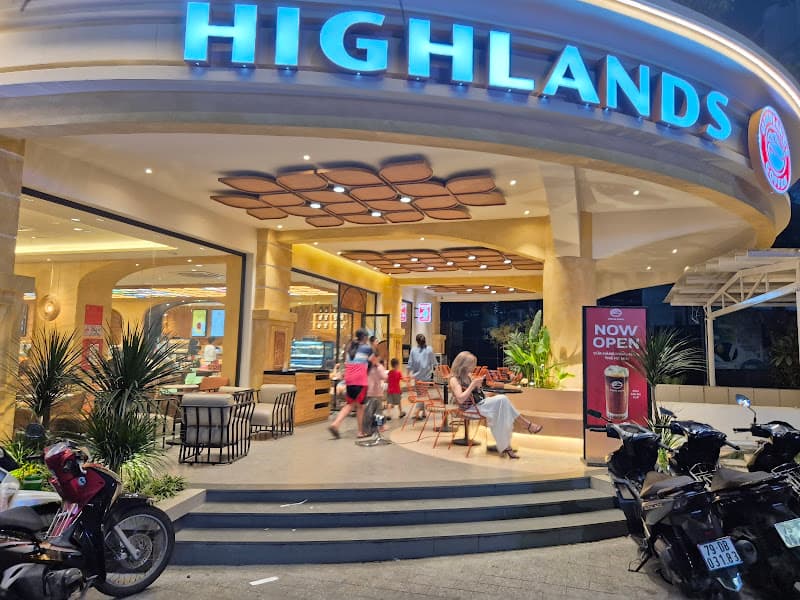 Highlands Coffee 123 Lê Thánh Tôn