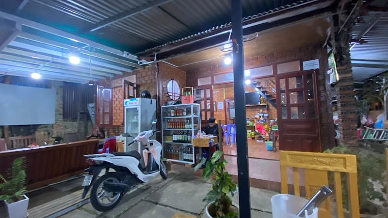 Lẩu Gà Lá É Thúy Hiếu