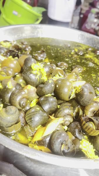 Hình ảnh Quán ốc hút Cây Me - 5