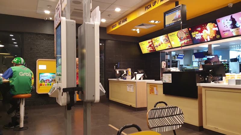 Hình ảnh McDonald's Hoàng Diệu - 2
