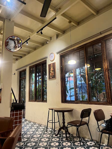 Hình ảnh Cà phê Dưới Hiên Nhà - 3