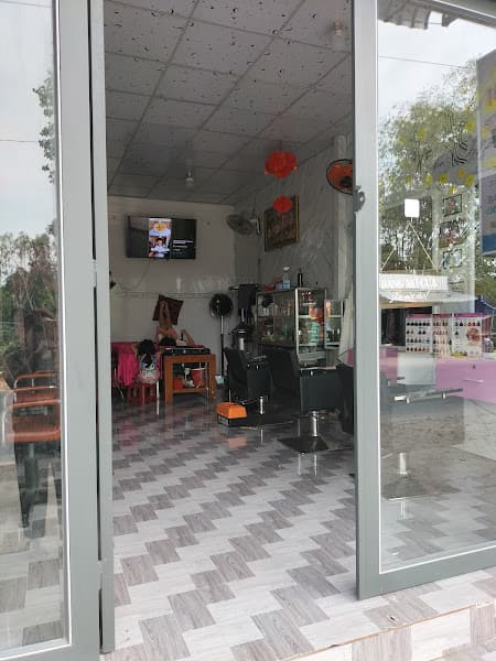 Hình ảnh Tiệm tóc Oanh Muội - 3