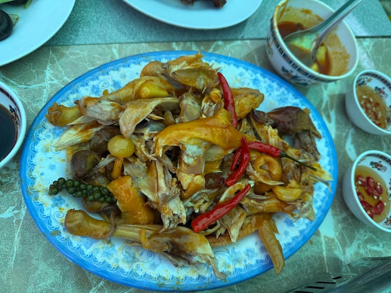 Hình ảnh Quán ăn gia đình Dũng Cây Sung - 3