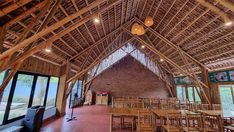 Nhà Hàng Cây Khế