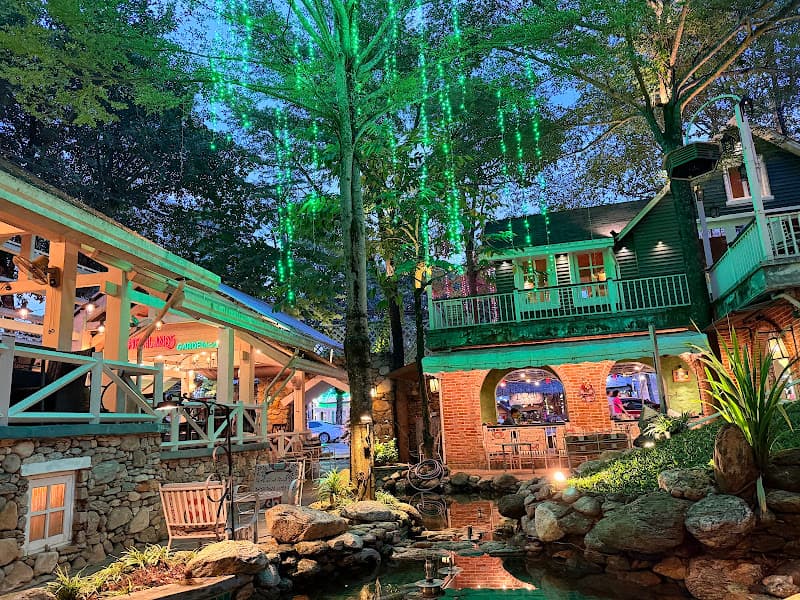 Hình ảnh Highlands Garden Cafe - 5
