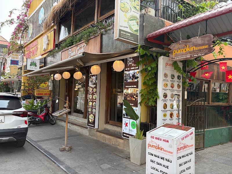 Hình ảnh Nhà hàng Bánh Gánh - 2