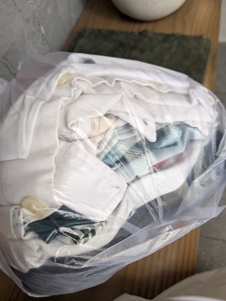 Hình ảnh Tiệm giặt ủi Cali - 2