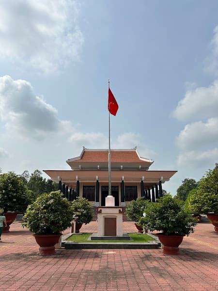 Hình ảnh Đền Thờ Phạm Hùng - 2