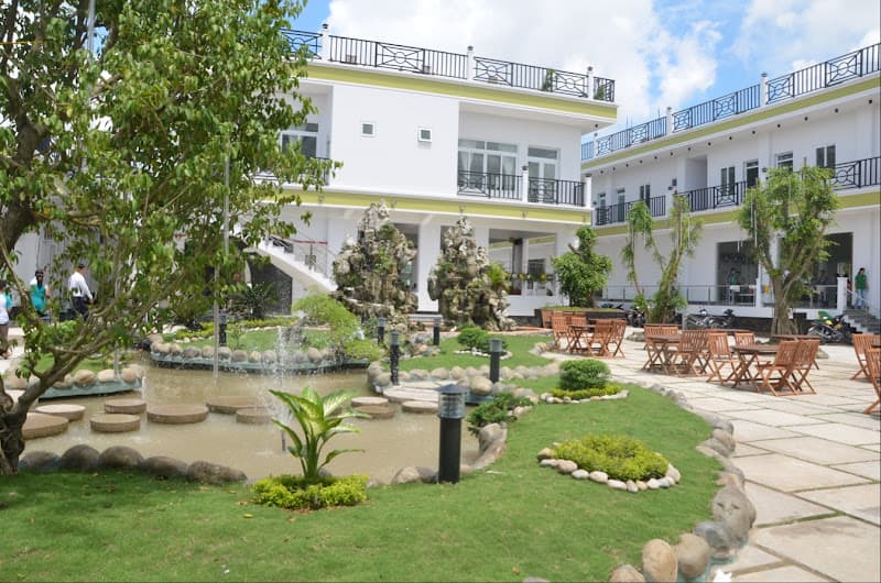 Nhà hàng - Khách sạn Phụng Hoàng