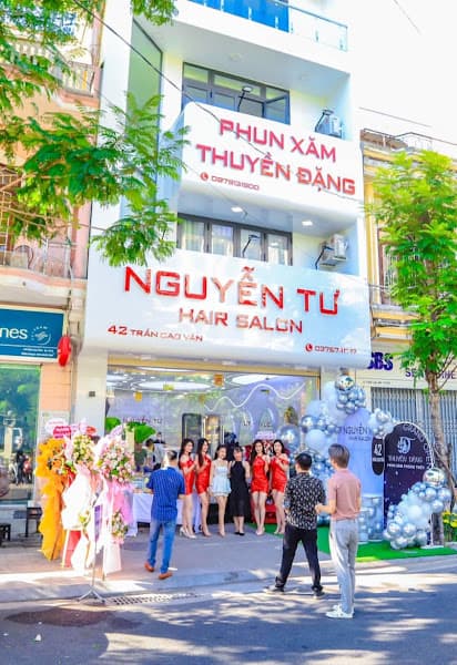 Hình ảnh NGUYỄN TƯ HAIR SALON & PHUN XĂM THUYỀN ĐẶNG - 4