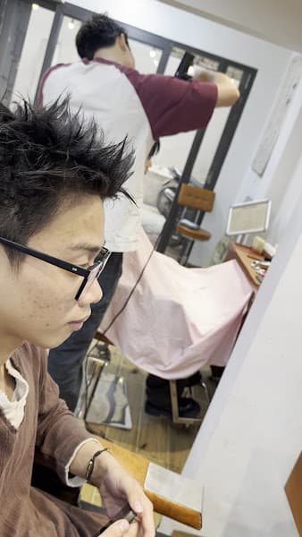 Hình ảnh The Gents Barbershop ( Tiệm Cắt Tóc Nam ) - 3